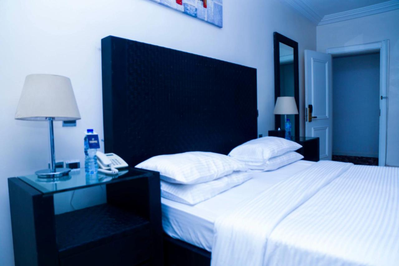 Summerset Continental Hotel Gana Mobushipe エクステリア 写真
