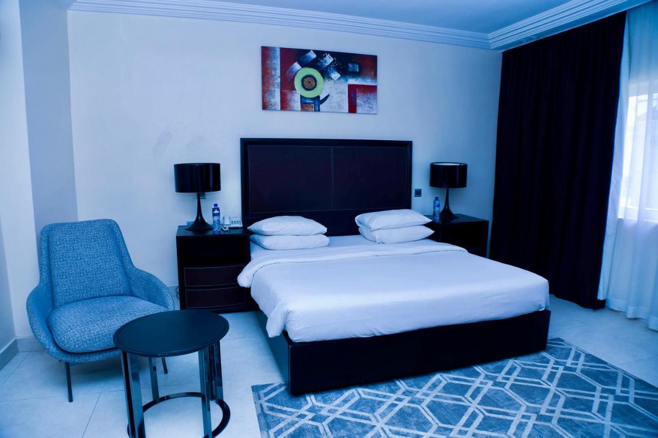 Summerset Continental Hotel Gana Mobushipe エクステリア 写真